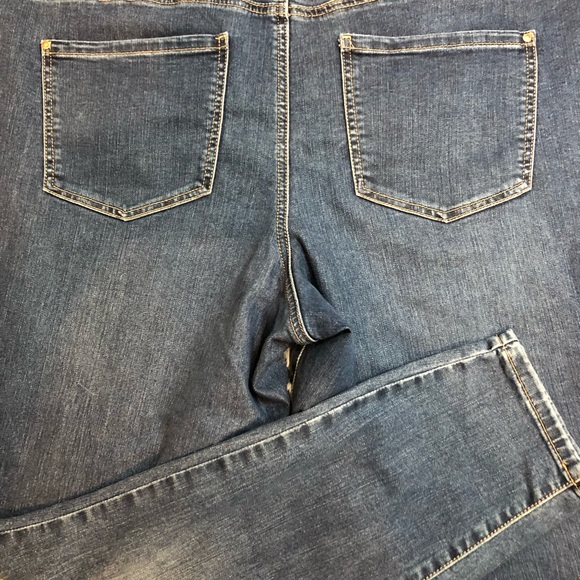 Maurices Plus Jeans Women 20W Blue Skinny Everflex High Rise Stretch Medium Wash - Picture 5 of 10